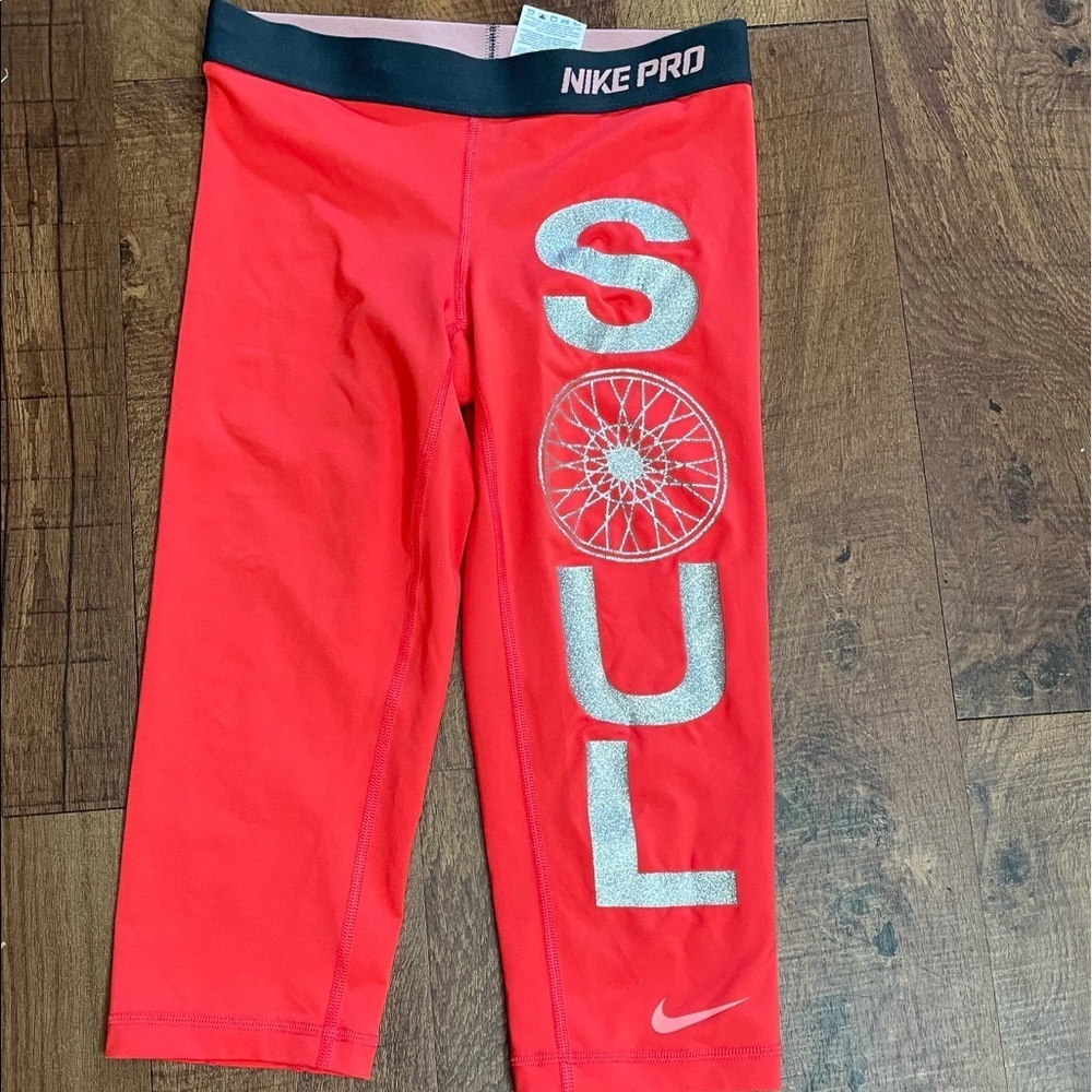 Nike pro soul (cycle) cropped leggings orange/pink/silver/gray/black sz …